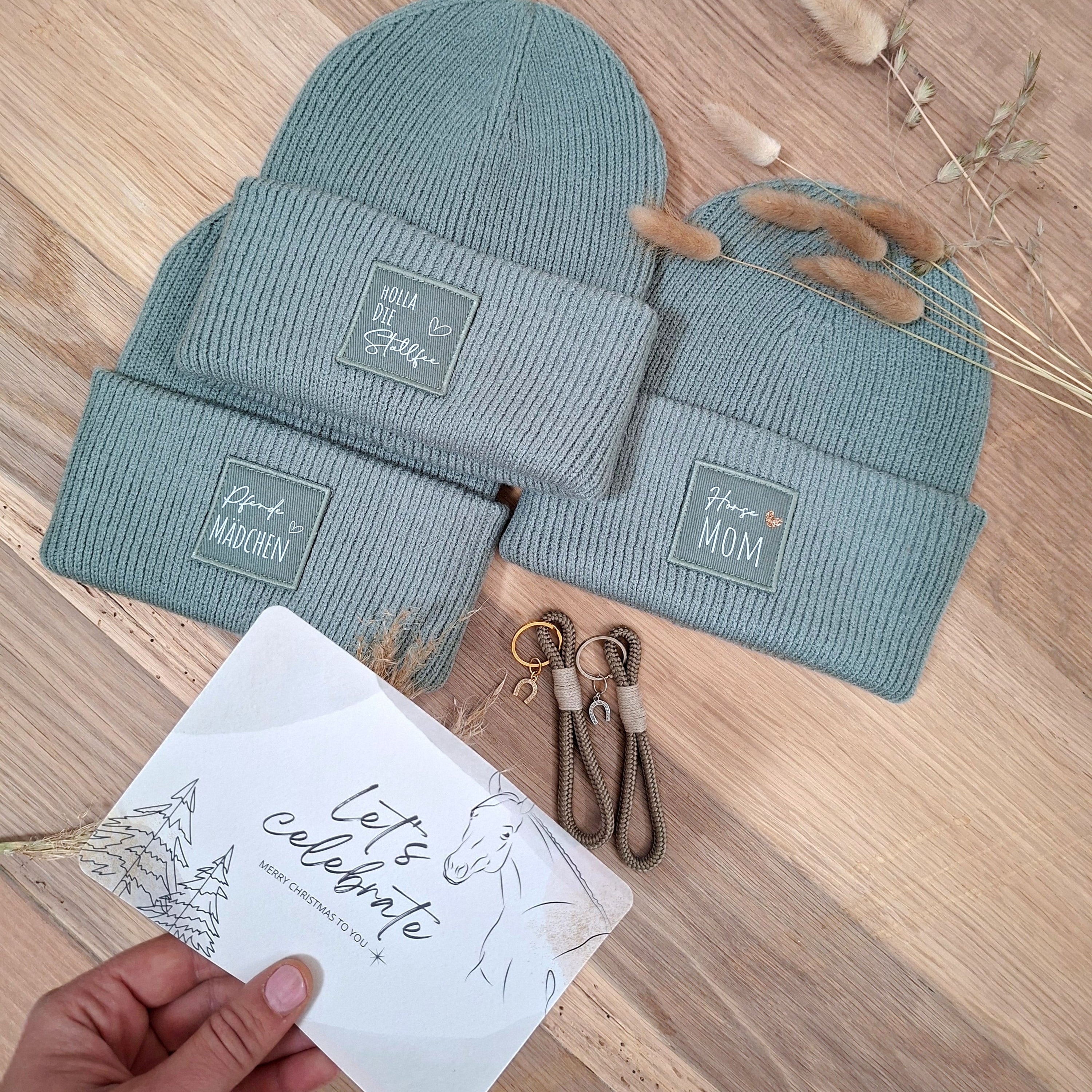 Gerippte Mütze mit Wunschtext