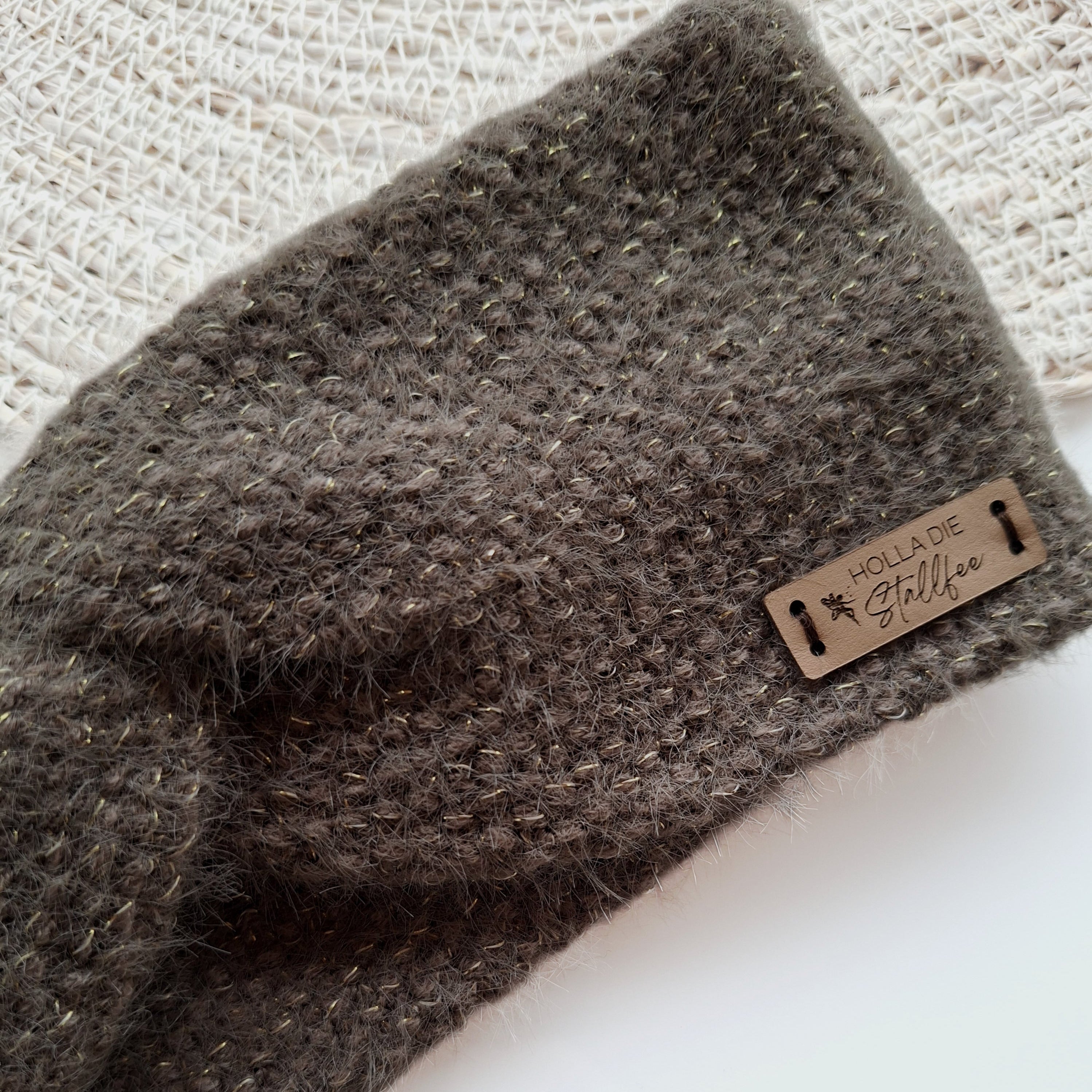 Stirnband-Glitzer mit Lederetikett